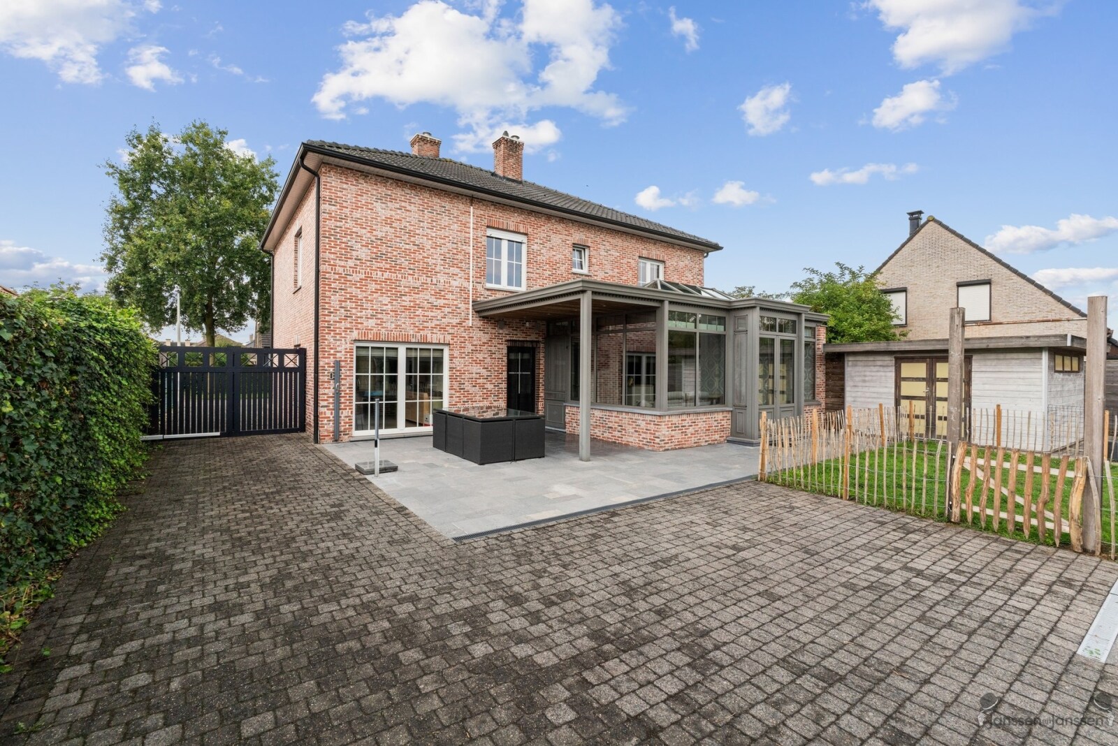 detail